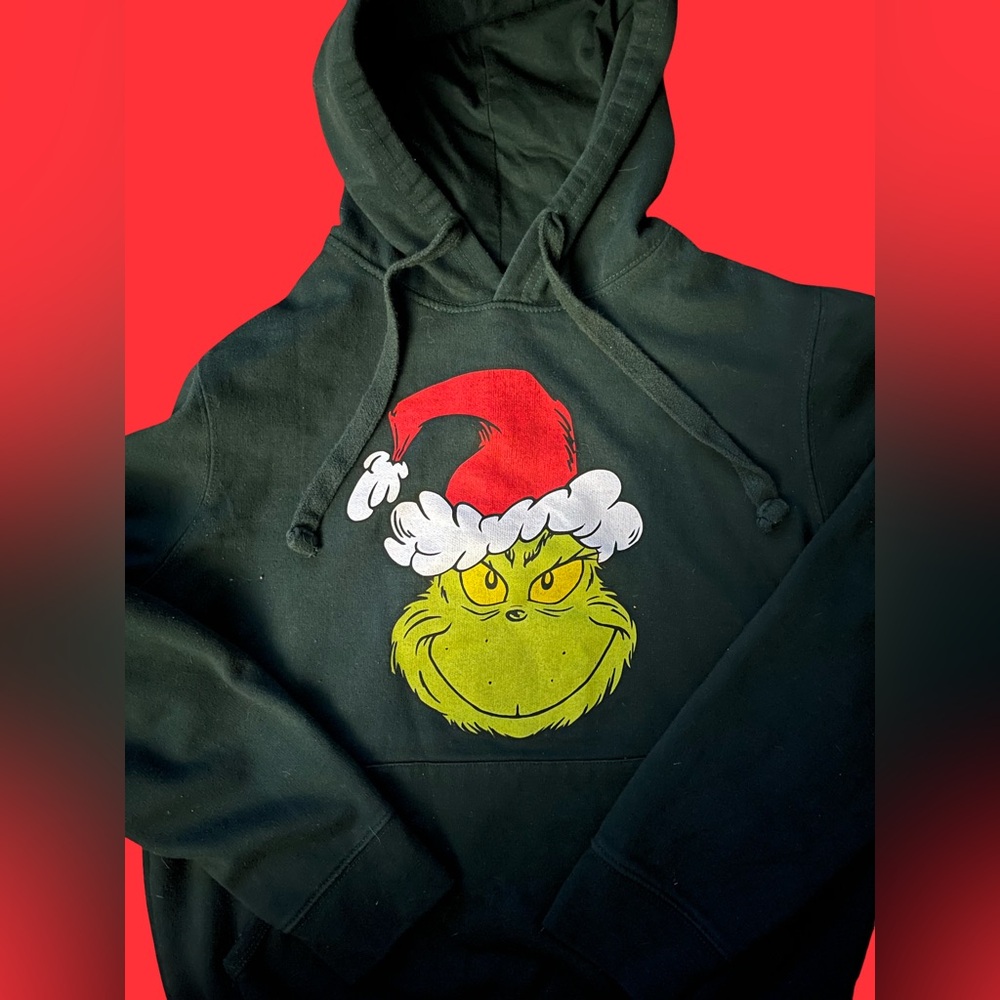 Official Grinch sweatshirt women's M green with Grinch head on the front Xmas